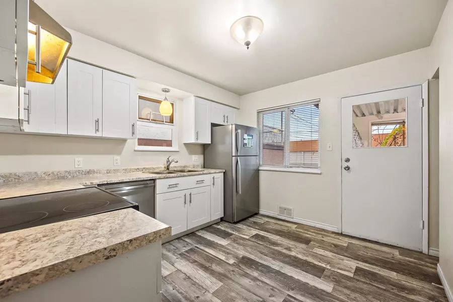 4644 Union ST, Burnaby, BC V5C 2Y3