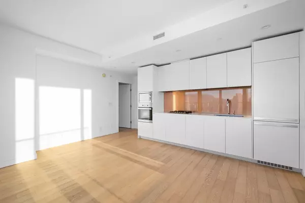 Vancouver, BC V6Z 0G5,1480 Howe ST #2705