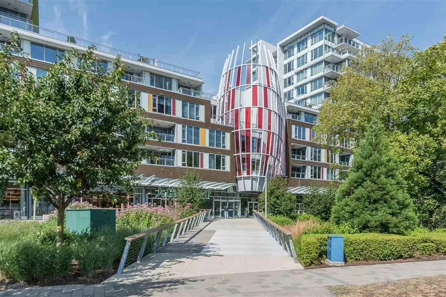 5511 Hollybridge WAY #2008, Richmond, BC V7C 4N3