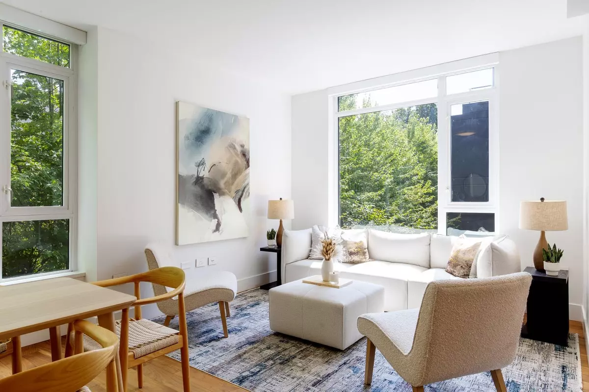 Vancouver, BC V5X 0J5,7428 Alberta ST #206