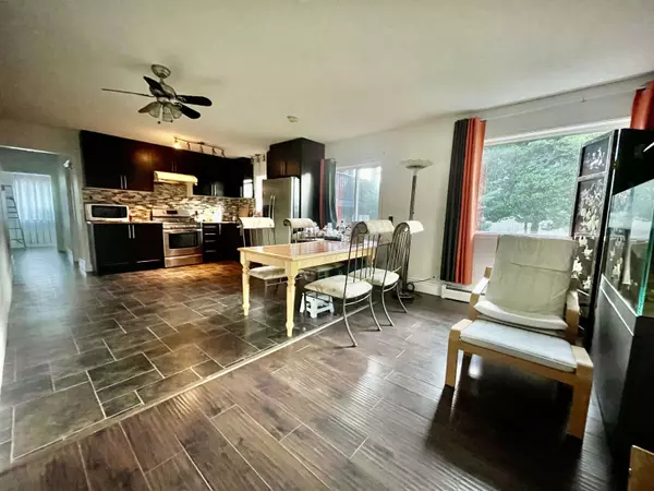 Maple Ridge, BC V4R 1W9,244xx Dewdney Trunk RD