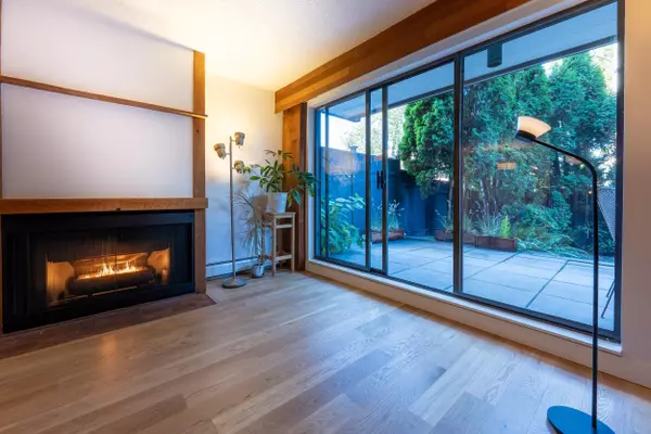 Vancouver, BC V5T 4K4,265 E 15th AVE #117