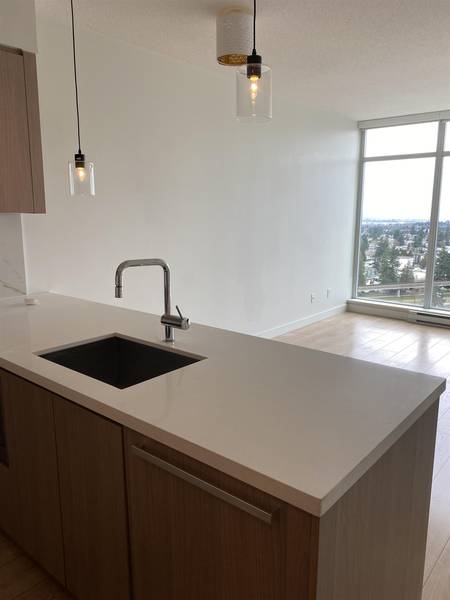 6588 Nelson AVE #2307, Burnaby, BC V5H 0E8