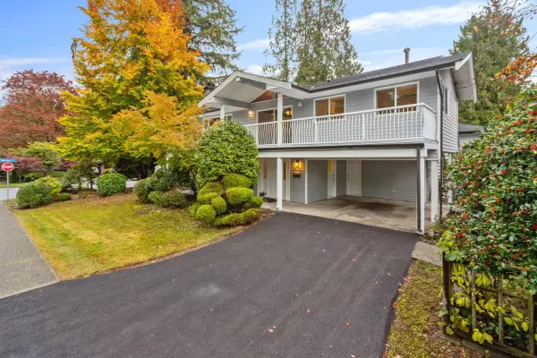 3288 Hoskins RD, North Vancouver, BC V7J 3B4