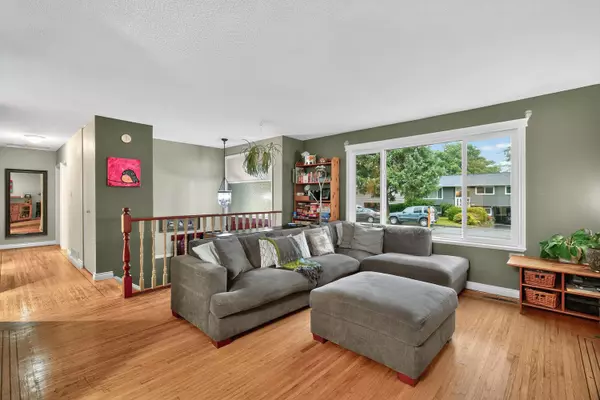 1252 Ellis DR Port Coquitlam, BC V3B 1G8