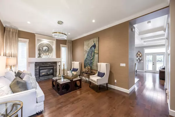 Langley, BC V2Y 0K2,8121 210a ST