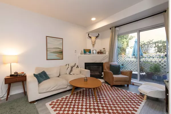 North Vancouver, BC V7M 1J6,177 W 5th Street #106