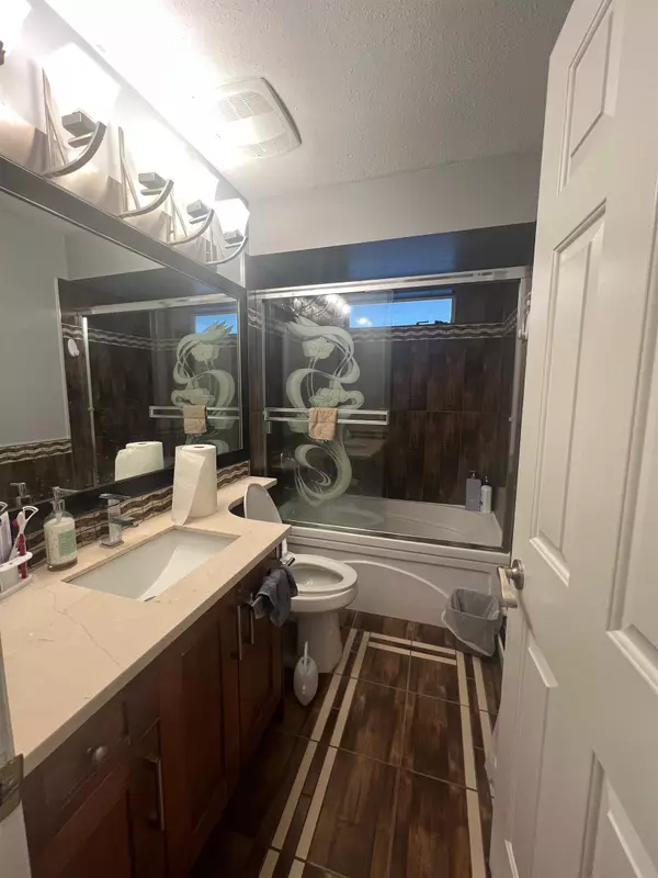 Surrey, BC V3R 4G2,9337 152 ST