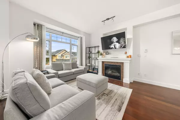 Surrey, BC V3Z 8V8,2979 156 ST #51