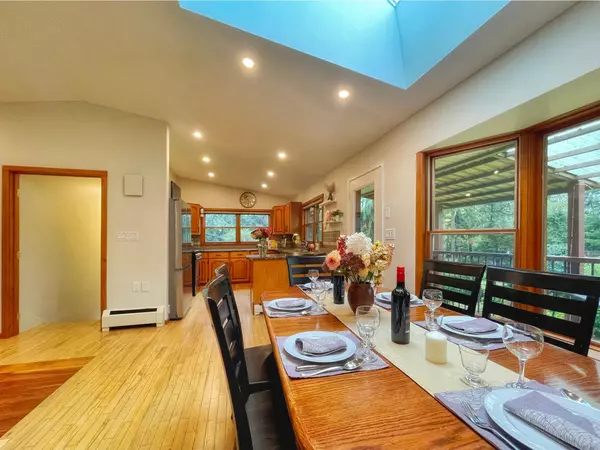 3048 Hot Springs RD Agassiz, BC V0M 1A3