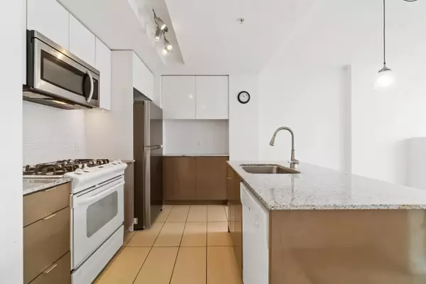 4808 Hazel ST #3107 Burnaby, BC V5H 0A2