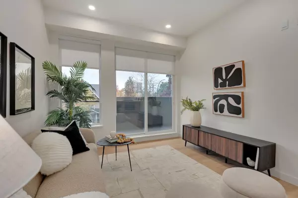600 Rochester AVE, Coquitlam, BC V3K 0K1