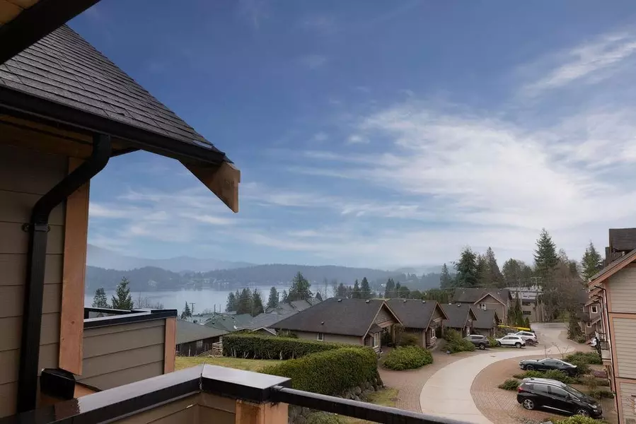 728 Gibsons WAY #14, Gibsons, BC V0N 1V9