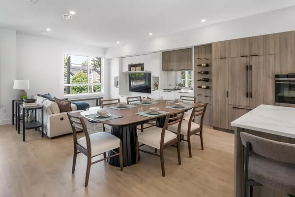 Surrey, BC V3W 5P1,5993 143 ST #13