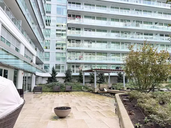 6320 No. 3 RD #809 Richmond, BC V6Y 0L5