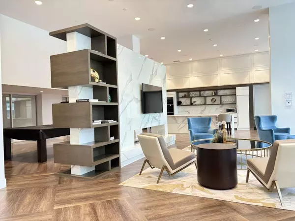 6320 No. 3 RD #809 Richmond, BC V6Y 0L5