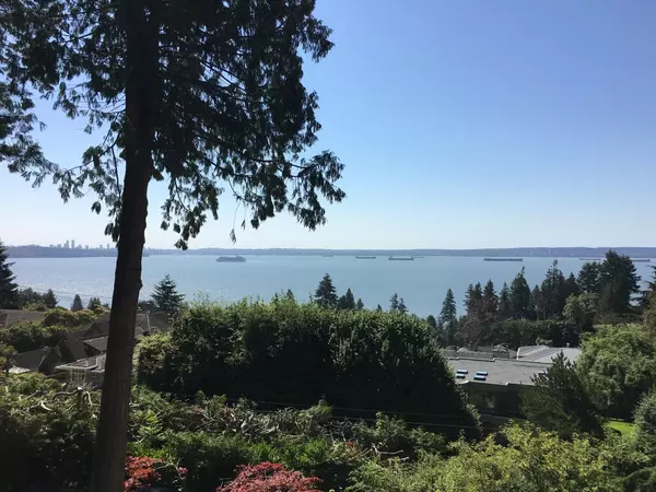 West Vancouver, BC V7V 2K8,3519 Mathers AVE