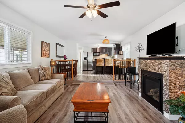 Coquitlam, BC V3K 6L4,145 King Edward ST #47