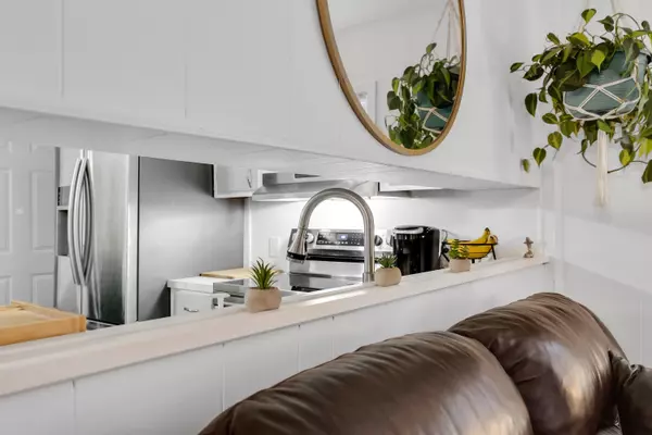 Squamish, BC V8B 0B1,39884 Government RD #8