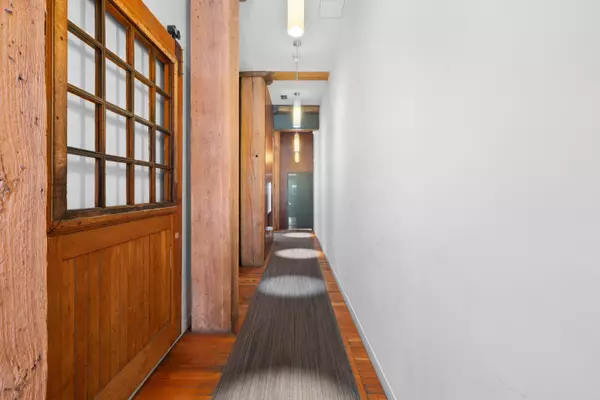 Vancouver, BC V6B 1B6,310 Water ST #405