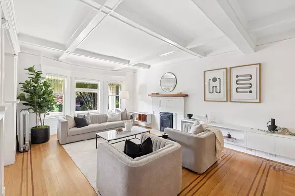 3617 West 2nd AVE Vancouver, BC V6R 1J6