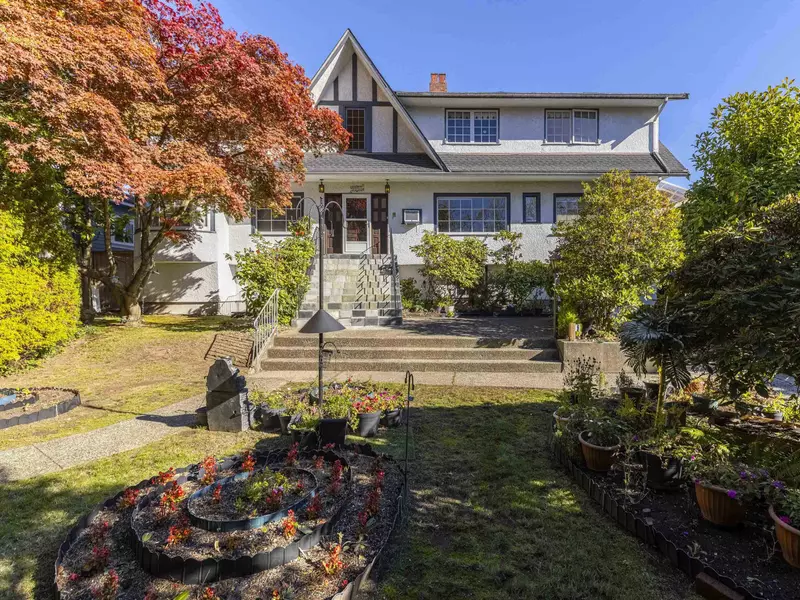 5950 Macdonald ST, Vancouver, BC V6N 1E3