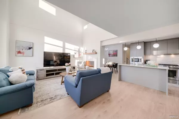 Surrey, BC V3Z 1J3,16561 17a AVE #98