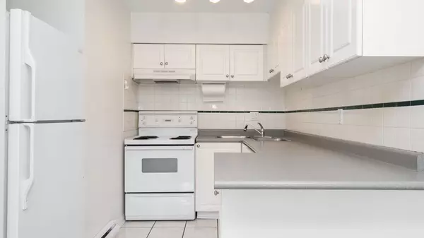 Burnaby, BC V5G 1E8,4181 Norfolk ST #402