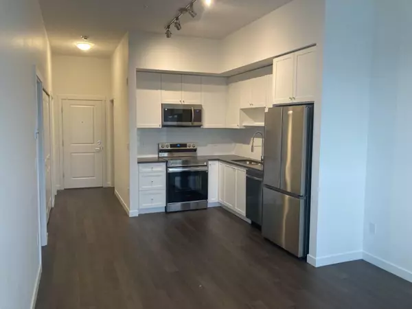 Surrey, BC V4N 6Y6,8509 158 ST #603