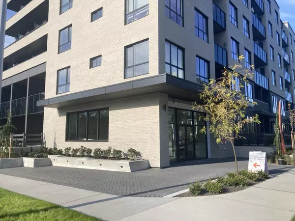 Surrey, BC V4N 6Y6,8509 158 ST #603