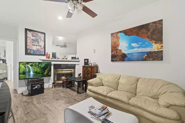 New Westminster, BC V3M 2W3,1405 Edinburgh ST