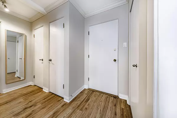 Vancouver, BC V6K 1A2,2430 Point Grey RD #305