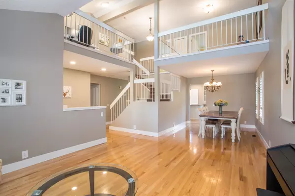 Surrey, BC V4A 5G7,1754 142 ST