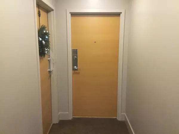 Vancouver, BC V6B 2T3,977 Mainland ST #602