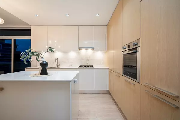 Burnaby, BC V5C 0K4,4510 Halifax WAY #5703