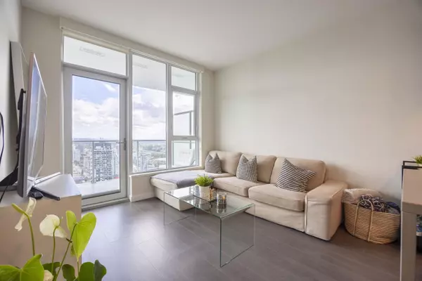 Burnaby, BC V5C 0N7,2186 Gilmore AVE #4402