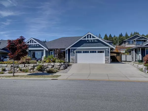 Sechelt, BC V7Z 0V5,5537 Peregrine CRES