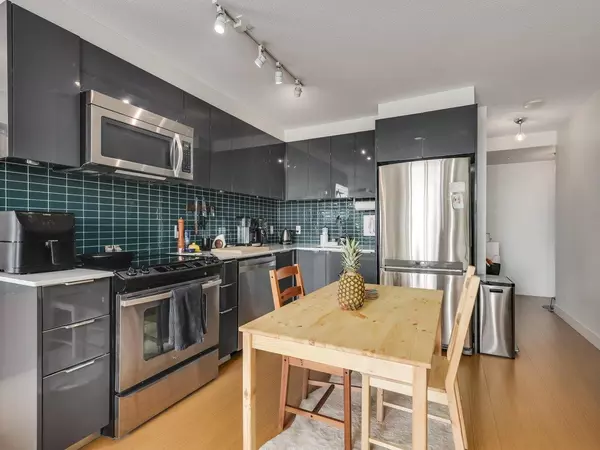 Vancouver, BC V6B 0M2,1325 Rolston ST #912