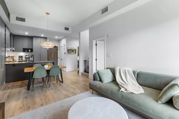 Port Moody, BC V3H 0M9,55 Klahanie DR #619