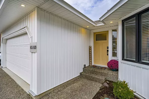 Chilliwack, BC V2R 3E5,45169 Cumberland AVE