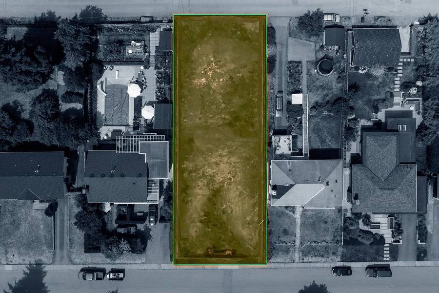 864 E 14th ST, North Vancouver, BC V7L 2P6