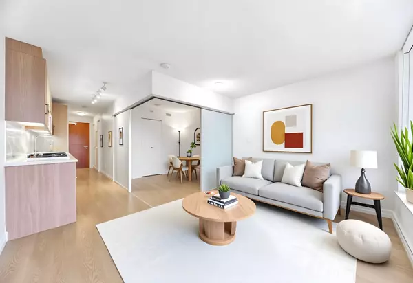 13696 100 AVE #2711, Surrey, BC V3T 0L5