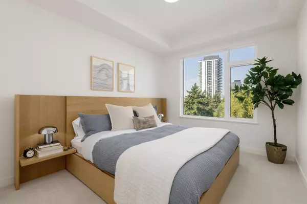 Surrey, BC V0V 0V0,10485 139 ST #108