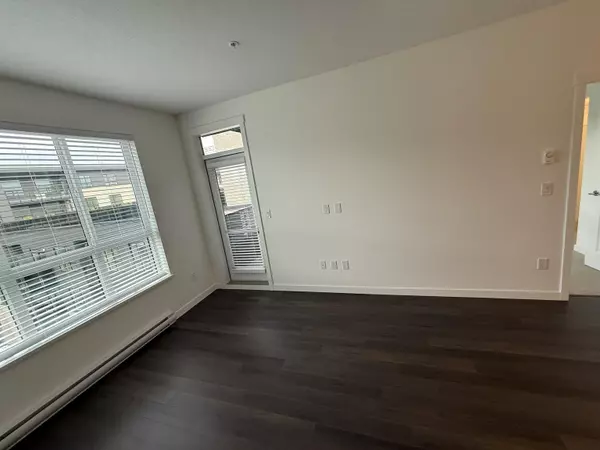 Surrey, BC V4N 5A4,8509 158 ST #519