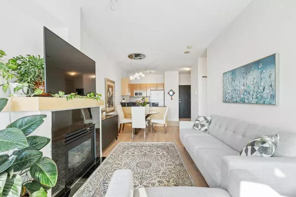 Vancouver, BC V6E 4R8,1239 W Georgia ST #3103