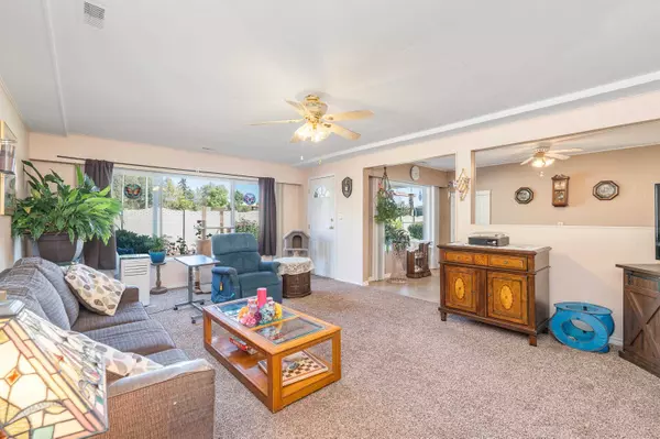 6282 175b ST Surrey, BC V3S 5Z4