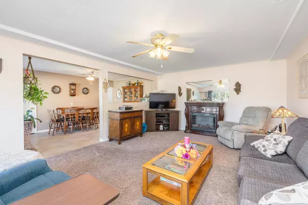 6282 175b ST Surrey, BC V3S 5Z4