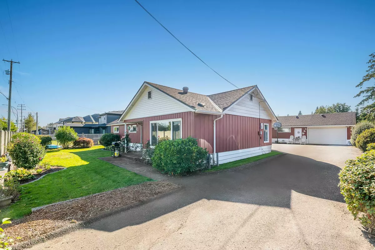 Surrey, BC V3S 5Z4,6282 175b ST