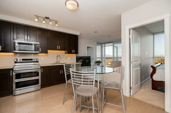 Delta, BC V4C 0E2,11967 80 AVE #1206