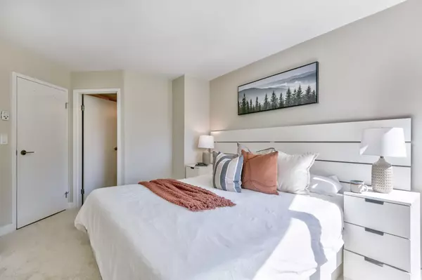 1323 Homer ST #40X Vancouver, BC V6B 5T1